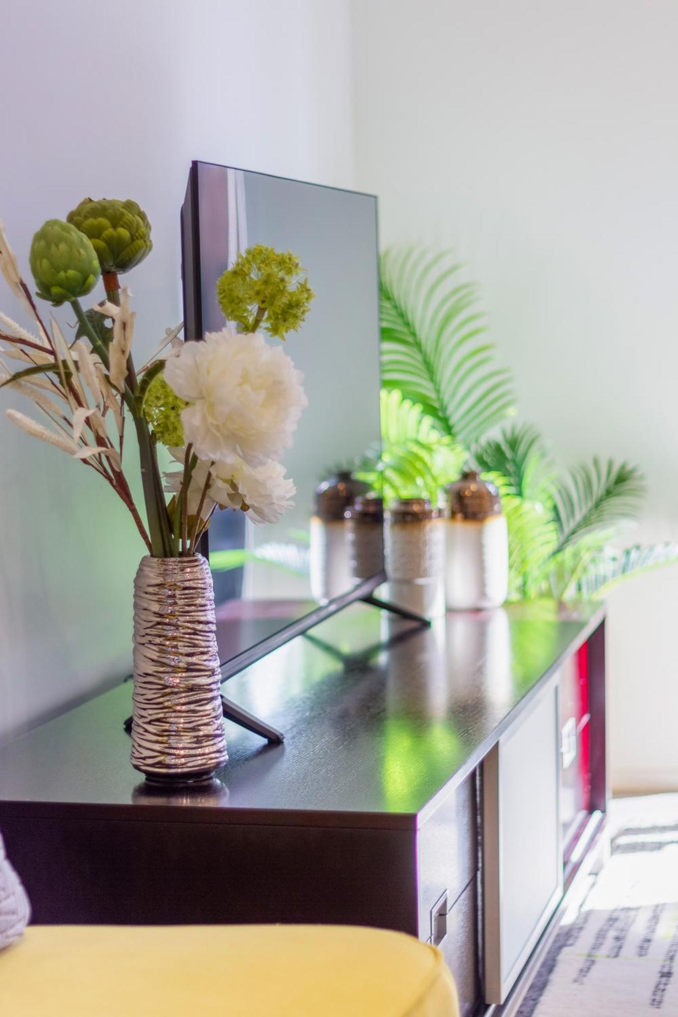 Central Escape On Cashel Street 2 Bed 2 Bath كريستتشيرش المظهر الخارجي الصورة