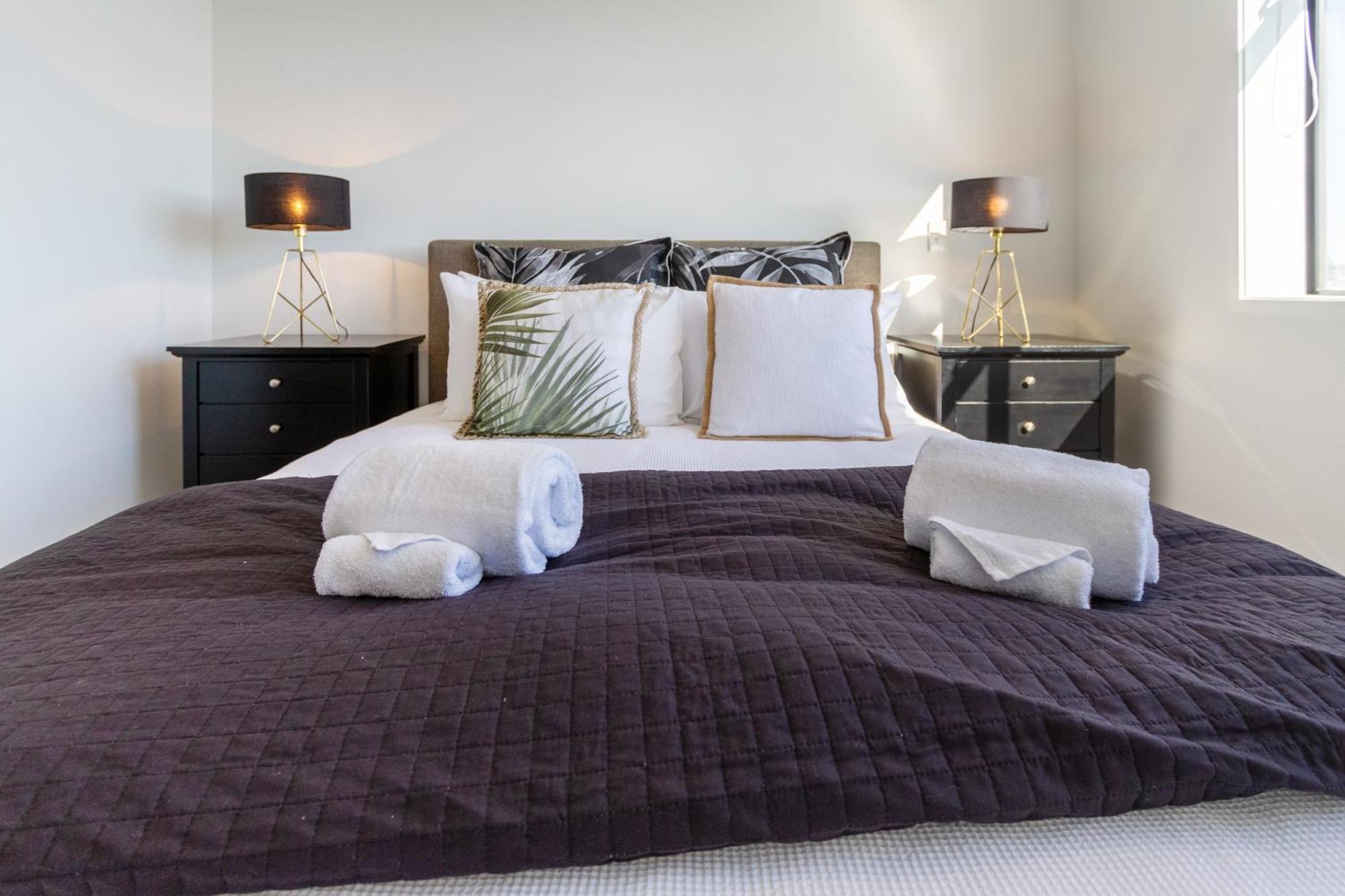 Central Escape On Cashel Street 2 Bed 2 Bath كريستتشيرش المظهر الخارجي الصورة